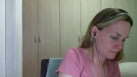 Anny online show from January 2, 8:57 pm