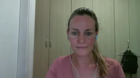Anny online show from January 22, 9:10 pm