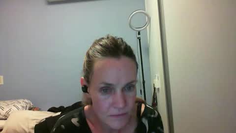 Anny online show from November 3, 12:24 am