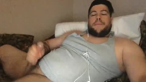 Snapshot of crazybigdick710 chatting on November 25, 3:28 am crazybigdick710 online show from November 25, 3:28 am