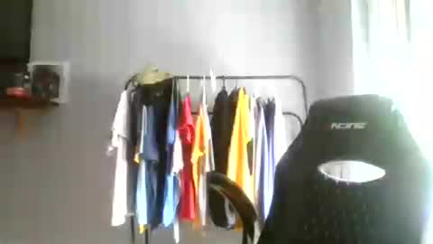 Snapshot of crazyboy44412345 chatting on July 16, 9:04 am crazyboy44412345 online show from July 16, 9:04 am