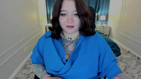 crazydaisiy online show from March 6, 12:00 am