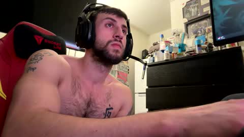 crazydill28 online show from November 25, 10:21 pm