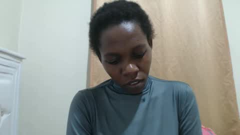 Ebonie online show from September 27, 5:40 pm