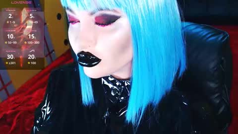 Roxy online show from March 8, 2:54 pm