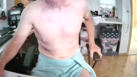 Snapshot of crazystef42 chatting on September 13, 10:37 am crazystef42 online show from September 13, 10:37 am