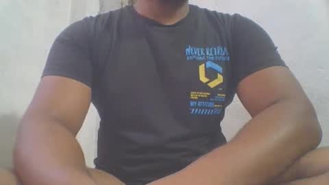 crazzy_booy online show from May 10, 3:33 am