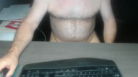 Creamormilk online show from November 16, 9:26 am