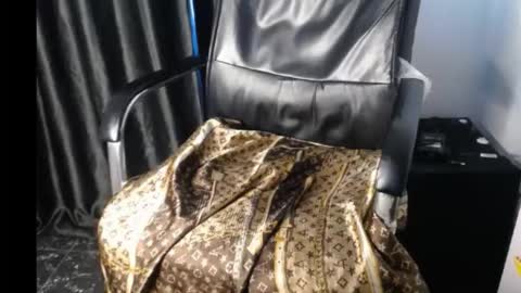 Lady jasmine online show from December 15, 3:05 pm