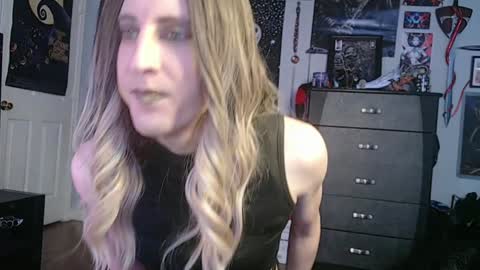 Sylvia online show from February 26, 12:38 am