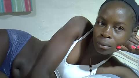 Snapshot of creamy_pussie chatting on March 2, 8:32 am creamy_pussie online show from March 2, 8:32 am