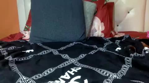 KIM online show from January 18, 1:52 am