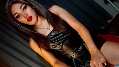 Celine online show from January 10, 4:30 pm