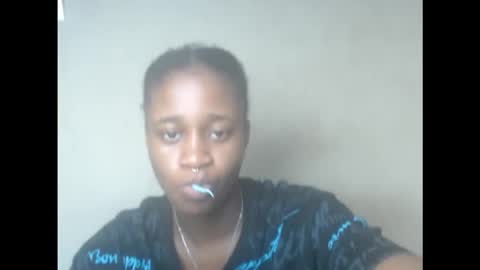 creamyxmuffin online show from September 14, 7:40 am