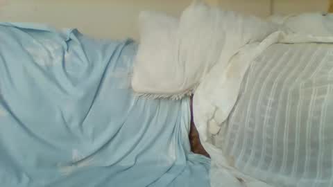 creamyy_pussy online show from December 11, 12:33 am