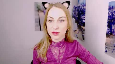 Snapshot of create_your_own_sun chatting on February 14, 1:52 pm Lera online show from February 14, 1:52 pm