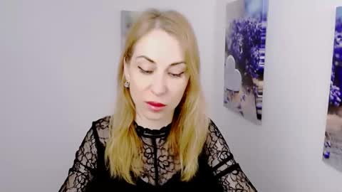 Snapshot of create_your_own_sun chatting on March 8, 9:46 am Lera online show from March 8, 9:46 am