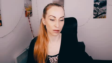 Snapshot of create_your_own_sun chatting on May 17, 8:12 am Lera online show from May 17, 8:12 am