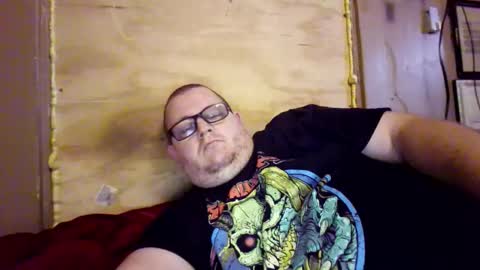 Snapshot of creeeping_death chatting on November 24, 8:41 pm The hopeless romantic online show from November 24, 8:41 pm