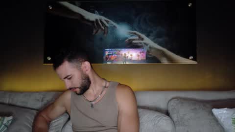 Snapshot of crhistian1_ chatting on February 18, 4:41 am CRHISTIAN online show from February 18, 4:41 am