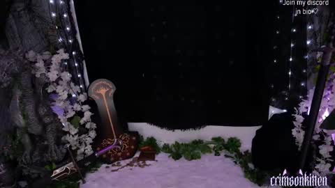 Crimson Kitten online show from October 19, 4:57 am