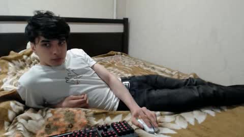 Snapshot of cris_peace chatting on October 11, 8:51 pm JOIN IN A FAN CLUB AND YOU WILL HAVE 90 OF MY PHOTOVIDEO FREE FANSLY - online show from October 11, 8:51 pm