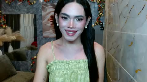 my beautiful cris online show from June 20, 10:18 am