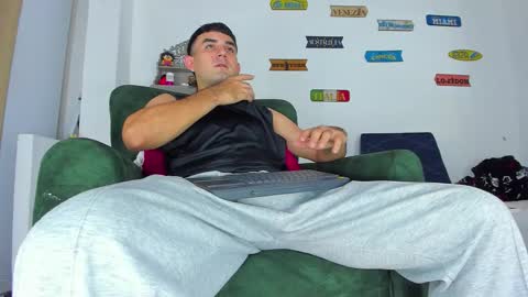 cristian online show from November 7, 2:33 am