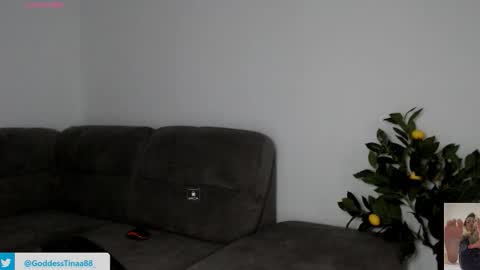 Snapshot of cris_tinne chatting on March 27, 3:56 pm cris_tinne online show from March 27, 3:56 pm