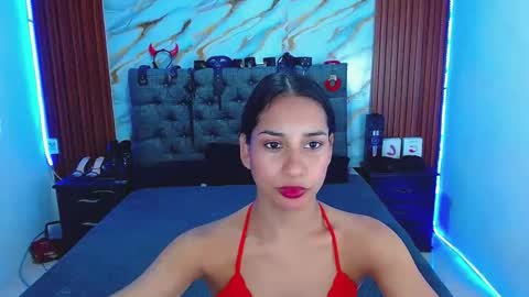 CRISANDMERY online show from March 3, 10:21 am