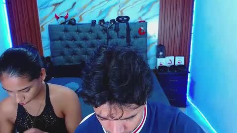 Snapshot of crisandmery chatting on April 29, 4:05 am CRISANDMERY online show from April 29, 4:05 am