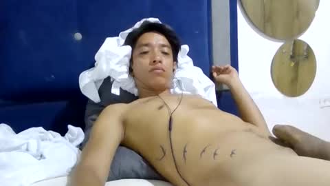 crisespitia25 online show from March 29, 2:06 pm