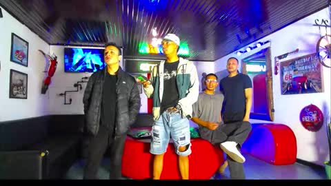 Snapshot of crismens chatting on November 30, 8:02 pm crismens online show from November 30, 8:02 pm