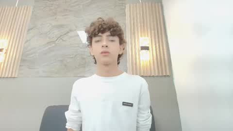 Snapshot of criss_allen1 chatting on November 20, 3:34 pm CRISS online show from November 20, 3:34 pm