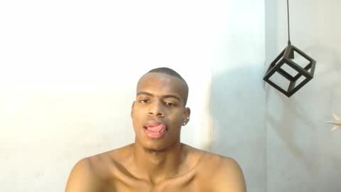 Snapshot of criss_zuri chatting on October 16, 11:44 am criss_zuri online show from October 16, 11:44 am