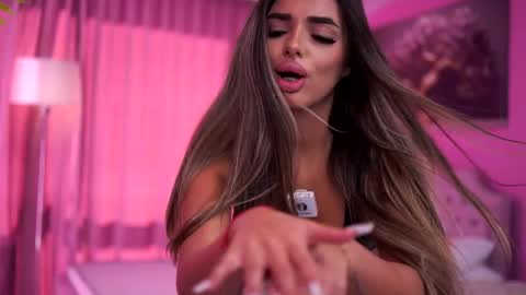 Crissy online show from March 11, 11:49 am