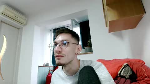 Crista-Elio online show from February 21, 3:02 pm