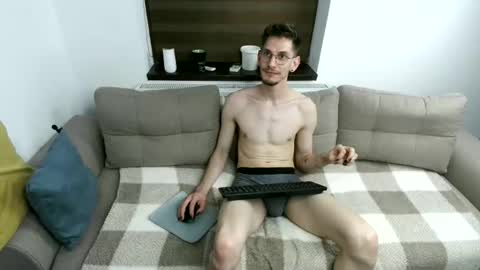Crista-Elio online show from May 12, 6:16 pm