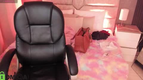 cristal__adams online show from February 20, 11:54 am