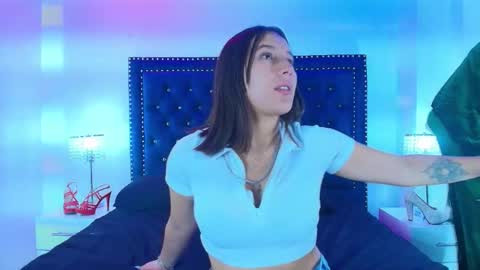 cristal_and_luke online show from February 1, 3:49 am
