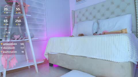 Cristal  online show from January 8, 3:29 am