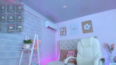 Cristal  online show from January 24, 12:20 am