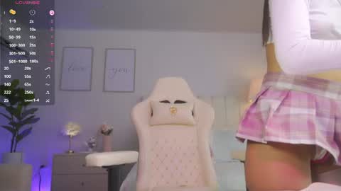 Cristal  online show from July 3, 12:06 am