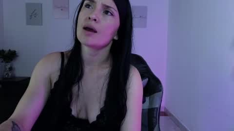 Snapshot of cristal_hilton_10 chatting on June 19, 3:11 am Alejandra from Wednesday to Saturday from 1000 pm to 400 am Colombian hour online show from June 19, 3:11 am