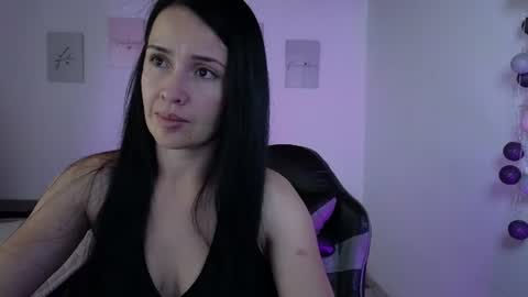 Snapshot of cristal_hilton_10 chatting on June 26, 3:00 am Alejandra from Wednesday to Saturday from 1000 pm to 400 am Colombian hour online show from June 26, 3:00 am