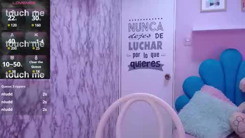 Snapshot of cristal_horny19 chatting on January 24, 9:28 am Milena online show from January 24, 9:28 am