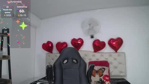 Snapshot of cristal_horny19 chatting on September 24, 10:46 pm Milena online show from September 24, 10:46 pm