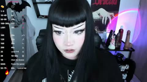 Cris online show from August 3, 9:18 pm