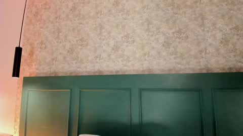 Cristal  online show from September 30, 1:27 pm