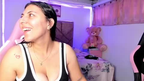 cristal_smith20 online show from July 6, 12:46 pm